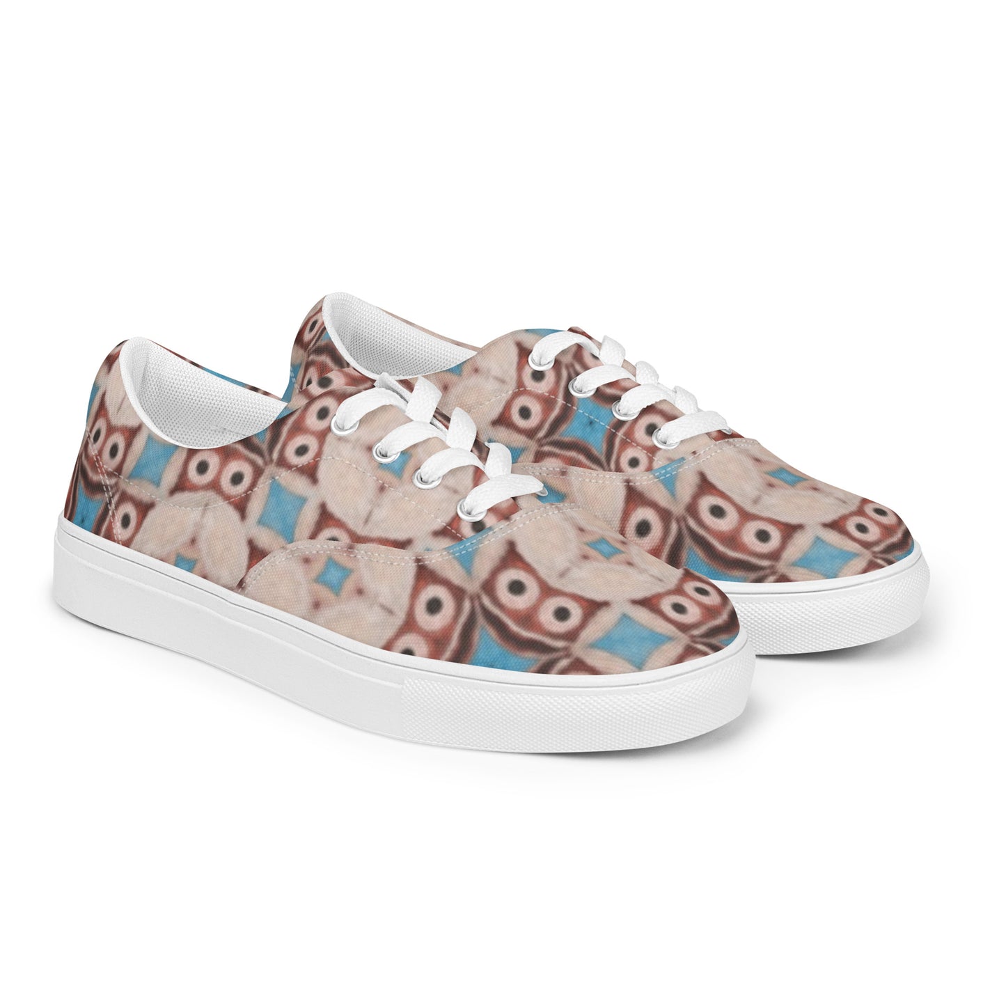 Women’s lace-up canvas shoes